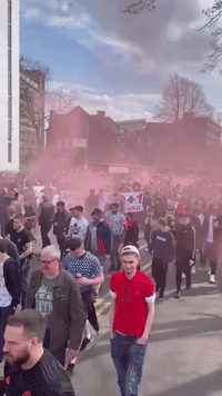 Manchester United Fans Protest Club Ownership