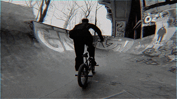 kokosh-studio urban bmx cyclist bikelife GIF