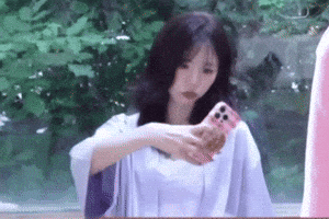 Queen Photography GIF