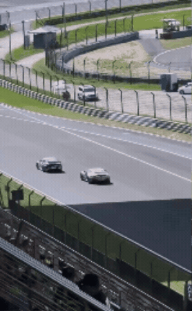 Ван Ибо выбыл из гонки China GT после столкновения: его Mercedes серьёзно повреждён 3 Ван Ибо выбыл из гонки China GT после столкновения: его Mercedes серьёзно повреждён