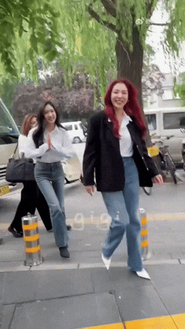 Faye GIF