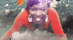 c21fb255eeb5ywhvby5jyq aliens giantess sfx tiny man GIF