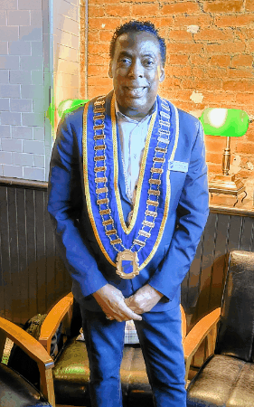 Photos Of Greg Deshields GIF