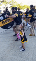 Pittsburgh Steelers Dancing GIF by Storyful