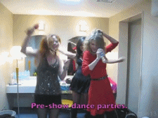 awkward taylor swift dancing