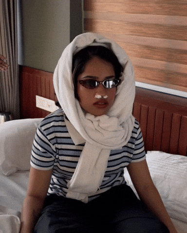 Adhilanoora GIF