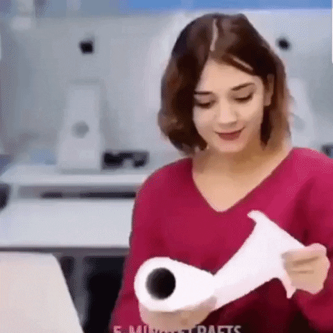 Mascara GIF