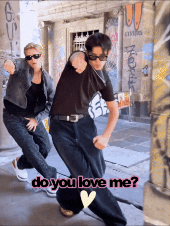 Baile Drew GIF
