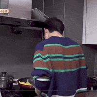 200.gif?cid=fc005b08f6e4e2570c31b57ef84d7dc6c41756540625489a&rid=200.gif&ct=g