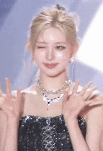Award Show Smile GIF