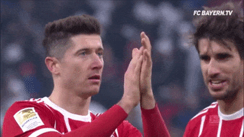 robert lewandowski applause GIF by FC Bayern Munich