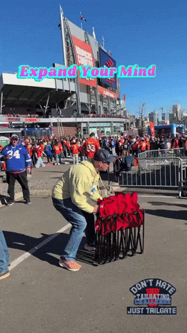 Expand Your Mind GIF by Tailgating Challenge
