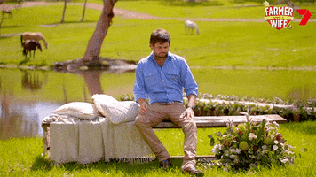 Confused Thinking GIF by Farmer Wants A Wife