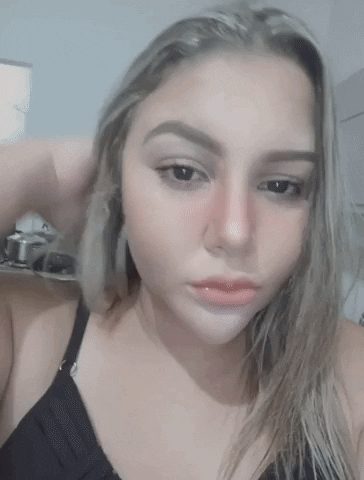 Linda GIF