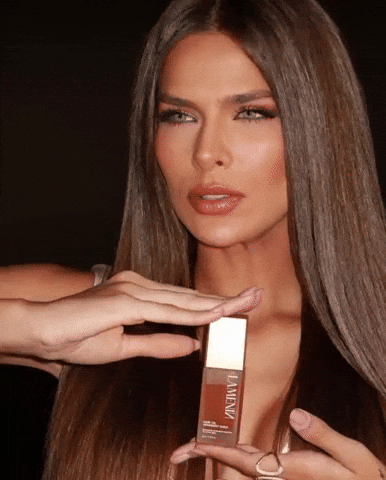 Flávia Klemz GIF