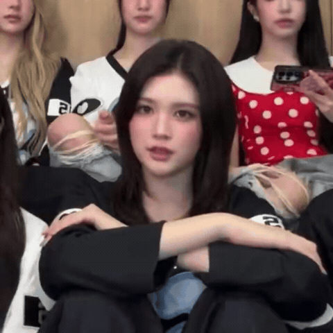H2H GIF