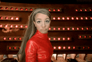 Britney Spears 200.gif?cid=b86f57d3m11q7v7btc5v3fqhfruwb80uatityix1utk3pbfm&rid=200
