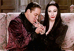 The Addams Family Fangirl Ch GIF - Find & Share on GIPHY