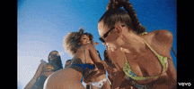 Yesjulz Julz GIF by Belle The Queen