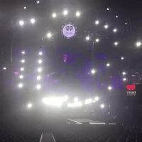 200.gif?cid=fc005b0824742657eeea738ea4d70f75f4e788a3abd001ec&rid=200.gif&ct=g