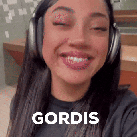 No Jumper Gordis GIF by kingvashti