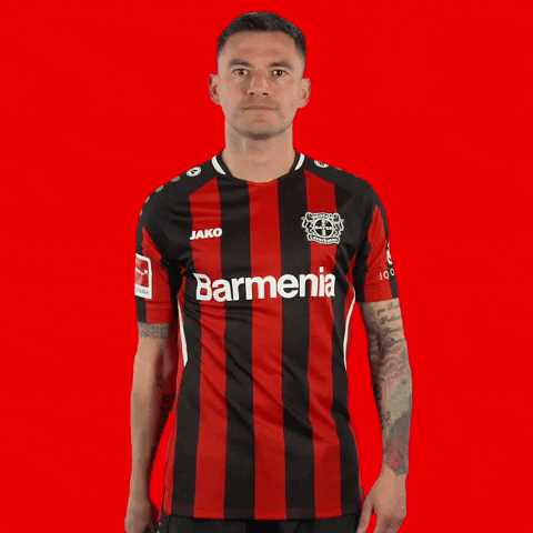 Charles Aranguiz Mic Drop GIF by Bayer 04 Leverkusen