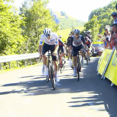 Cycling Attack GIF by Amaury Sport Organisation