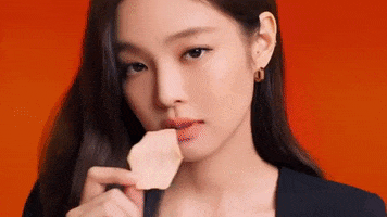 Jennie GIF