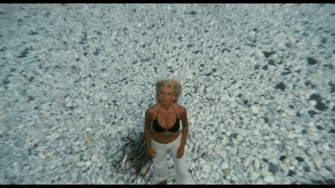 giphy.gif?cid=ecf05e471ziuhvug3bxixji7uu