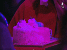 cake awe GIF by lolesports