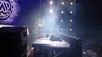 Dance Music Escutando Musica Flashback - Discover & Share GIFs