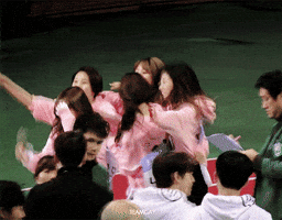 laeunyeon  GIF