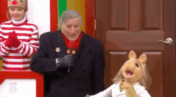 miss piggy GIF by The 90th Macy’s Thanksgiving Day Parade