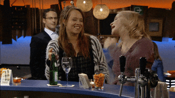 sambal high five teamwork vrt thuis GIF