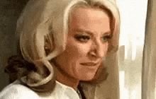 giphy.gif?cid=8fc3c89775efe9974f4b477730