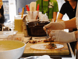 zgy0mtaymkb5ywhvby5jb20udhc  GIF