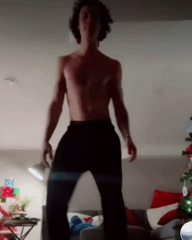 giphy.gif?cid=4d1e4f29236d370a85cbe0c495