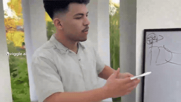 Kvjua GIF