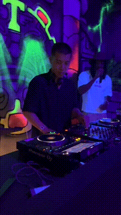In The Mix Dj GIF by Croydon FM