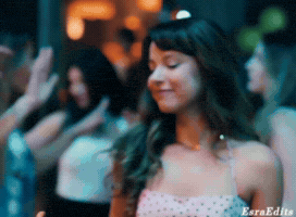 Aui GIF