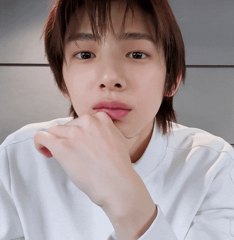 Juhoon Jju GIF