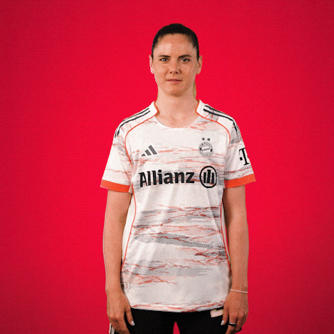 Football Soccer GIF by FC Bayern Women