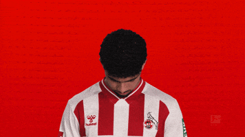 Football Look Up GIF by Bundesliga