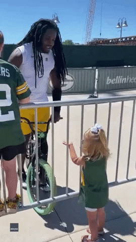 Green Bay Packers Kids GIF by Storyful