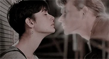  film ghost patrick swayze demi moore GIF