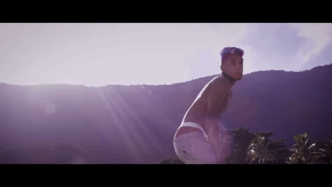 Tati Zaqui GIFs - Get the best GIF on GIPHY