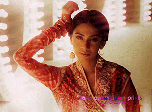 Female Celebrities GIFs - Get the best GIF on GIPHY