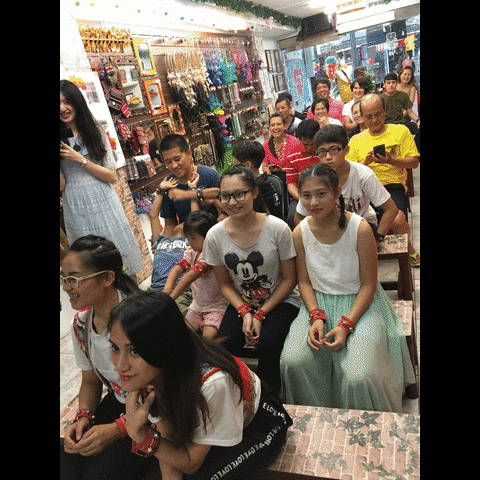 dta5ody3mzm4otjaewfob28uy29tlnr3  GIF