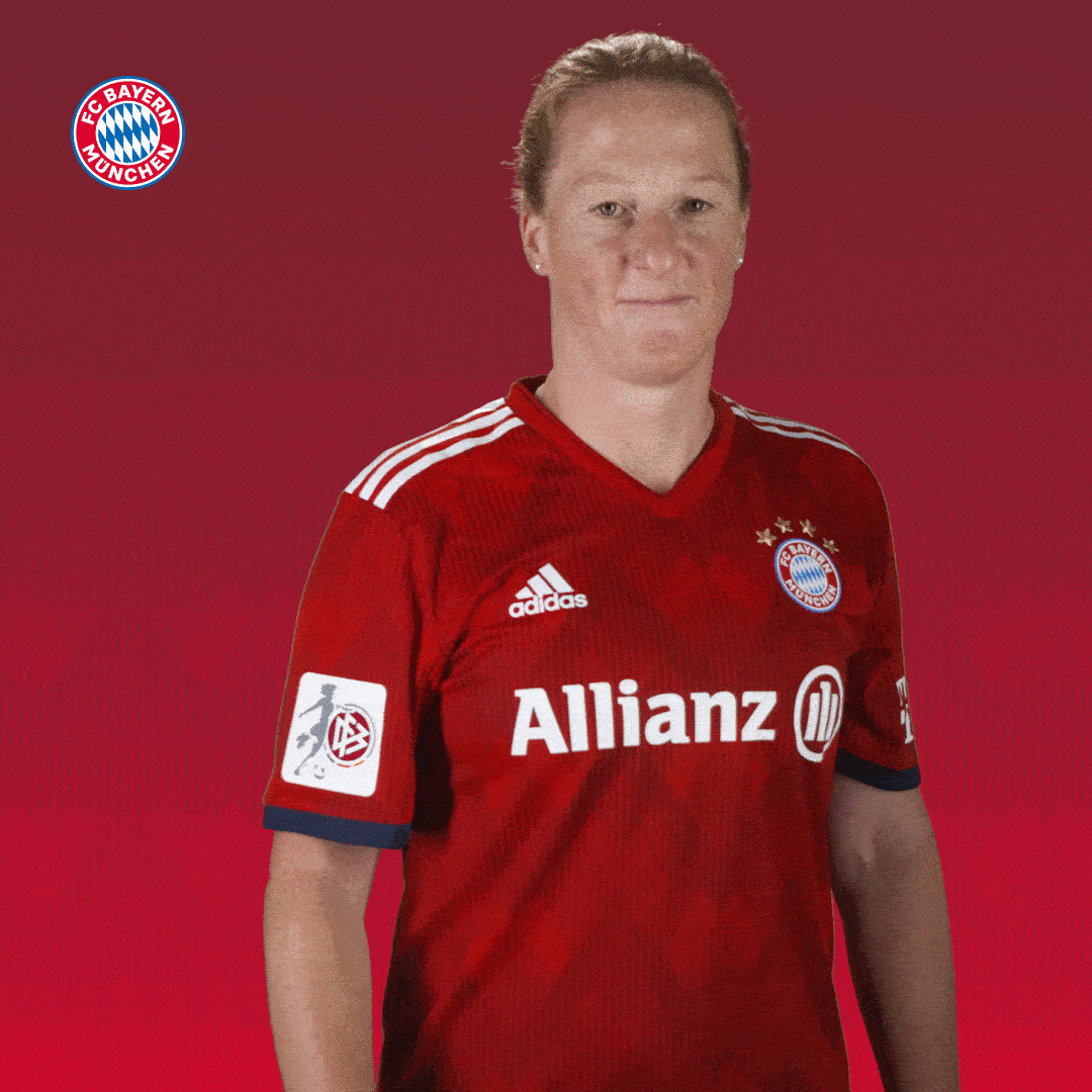 Happy Melanie Behringer GIF by FC Bayern Women