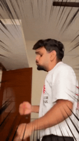 Arnoroberto GIF